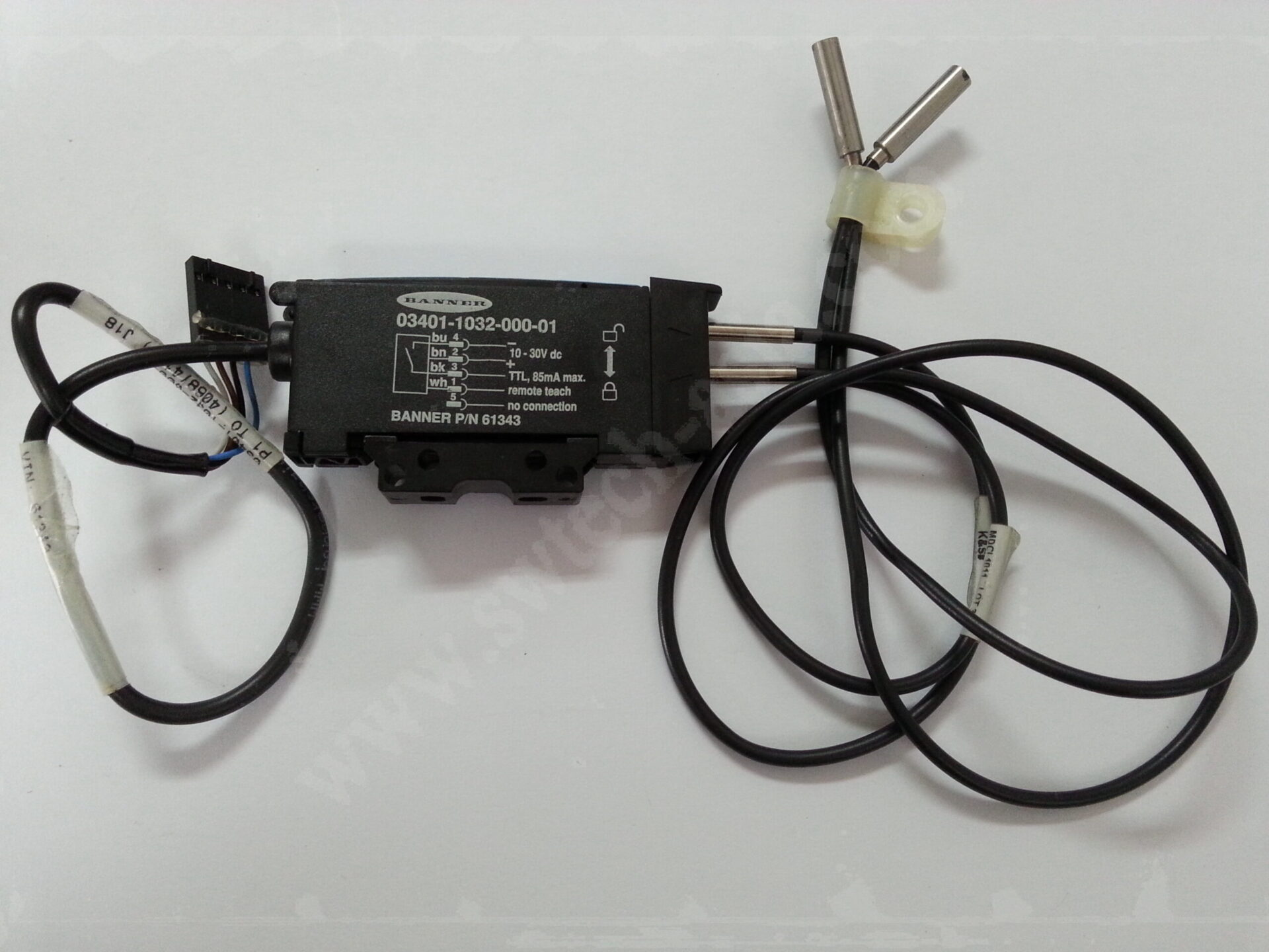 KNS Maxum / Ultra Remote Teach Fiber Sensor 03401-1032-000-01