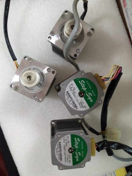 ASM 339 SANYO DENKI STEPPING MOTOR DC 2A TYPE-103H7123-0440