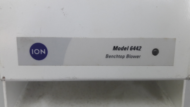 Benchtop 6442 Ionizing Blower