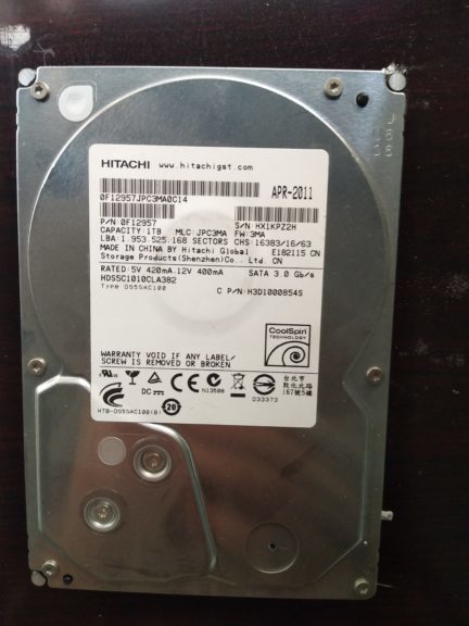 HITACHI APR-2011 3.0GB Harddisk 0F12957