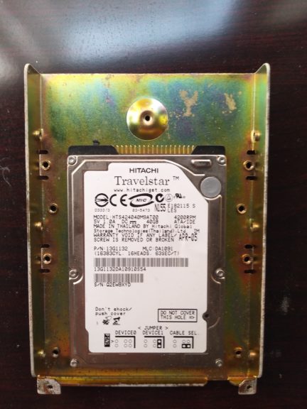 HITACHI (TRAVELSTAR) HTS424040M9AT00 (03-21201 REV B) 5V 1.0A 40GB Harddisk 13G1132