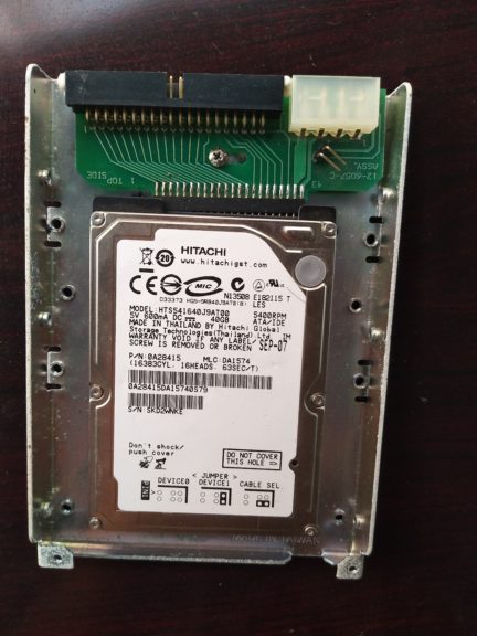 HITACHI (TRAVELSTAR) HTS541640J9AT00 5V 1.0A 40GB Harddisk 0A28415