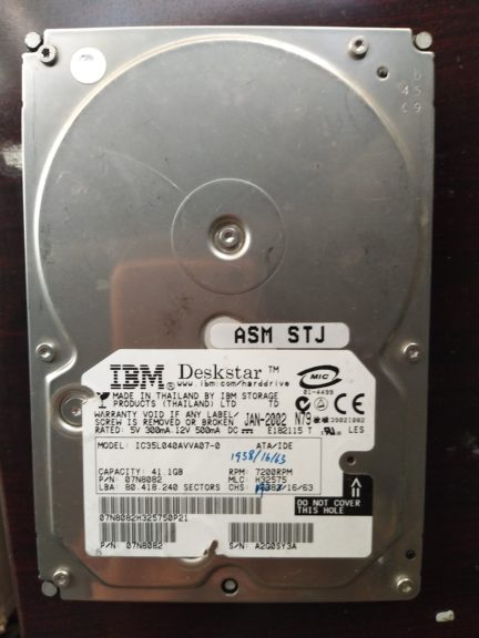IBM DESKSTAR IC35L040AVVA07-0 41.1GB Harddisk