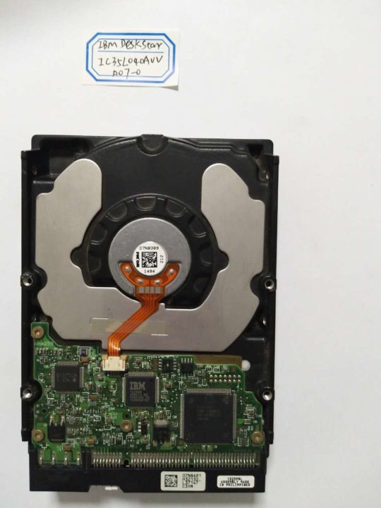 IBM DESKSTAR IC35L040AVVA07-0 41.1GB Harddisk