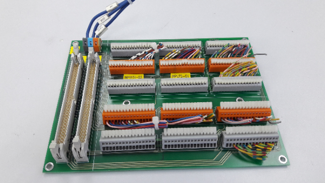 Maxon Motor Control 4-Q-EC Servoamplifier DES 70/10