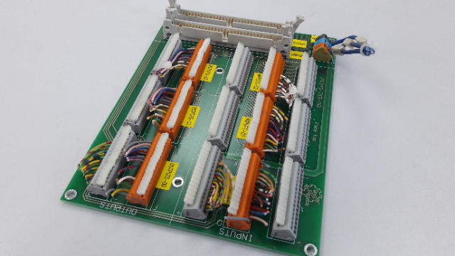 Maxon Motor Control 4-Q-EC Servoamplifier DES 70/10
