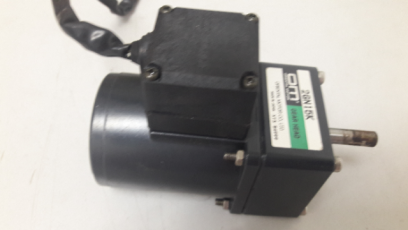 Oriental Motor 27K3CGN-A with 2GN15K Gear Head