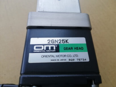 Oriental Motor 2TK3CGN-A & Gear Head 2GN25K