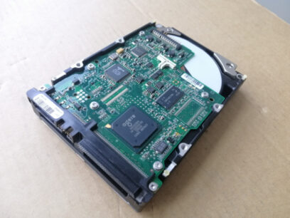 KNS 7500 Maxtor Atlas 15k 18GB Ultra320 SCSI 3.5 series Hard Drive